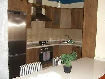 بيت شباب Surfhouse Famara